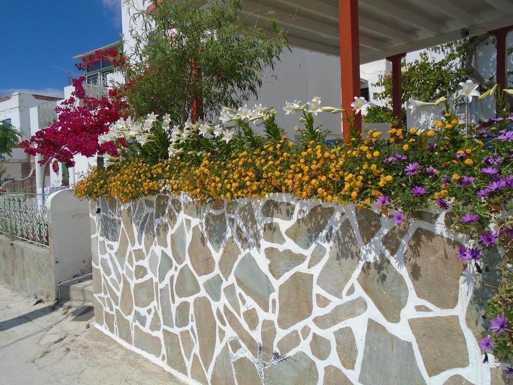 Helios Serifos Livadi  Ngoại thất bức ảnh